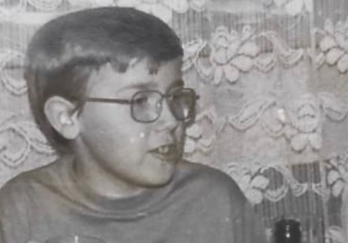 Wielu Polaków go nie poznaje, a to czołowa postać w naszym kraju. Wszyscy go znają