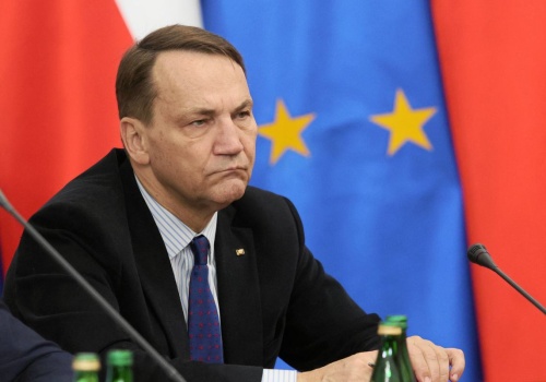 Ewakuacja Polaków z Bliskiego Wschodu. Sikorski przekazał nowe informacje