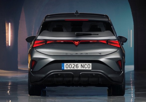 Cupra Born po liftingu: nowy wygląd i zmodyfikowana gama silników