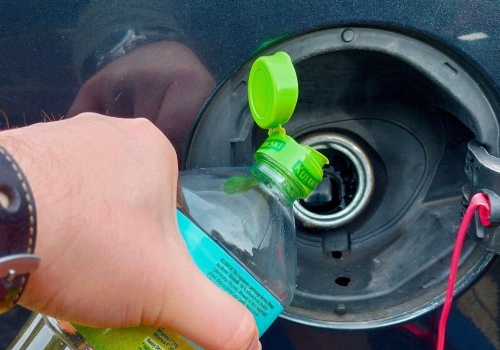 Leją słonecznikowy zamiast diesla. Kierowcy szukają sposobu na oszczędności