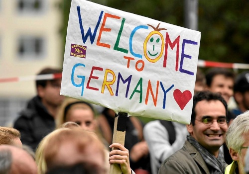 Obywatele państw UE masowo wyjeżdżają z Niemiec. Zostają Murzyni i Arabowie