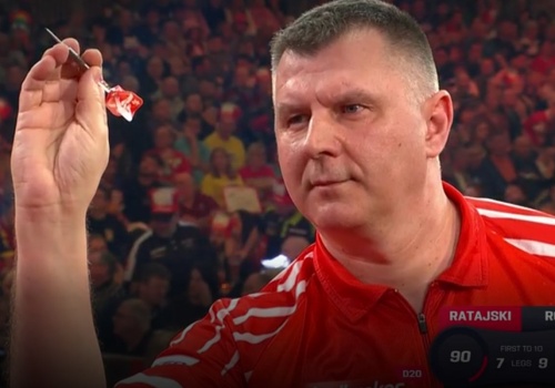 Ratajski zaskoczył faworyta. Tak Polak poradził sobie w ćwierćfinale UK Open