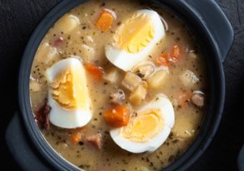 Zamiast wylewać do zlewu, dodaję do białego barszczu. Tak nauczyła mnie babcia