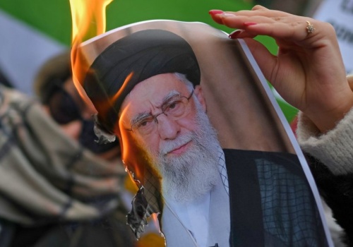 Nowy przywódca Iranu wybrany. Izrael już zagroził, że mają go na celowniku