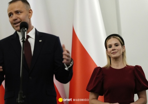 Karol Nawrocki wręczył odznaczenia w Dzień Kobiet. 