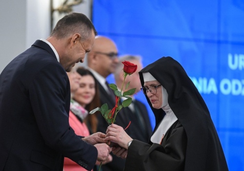 Dzień Kobiet w Pałacu Prezydenckim. Karol Nawrocki wręczył odznaczenia