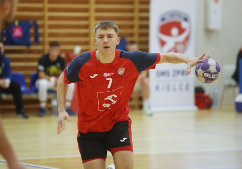 SMS w eksperymentalnym składzie wygrywa z Chrzanowem