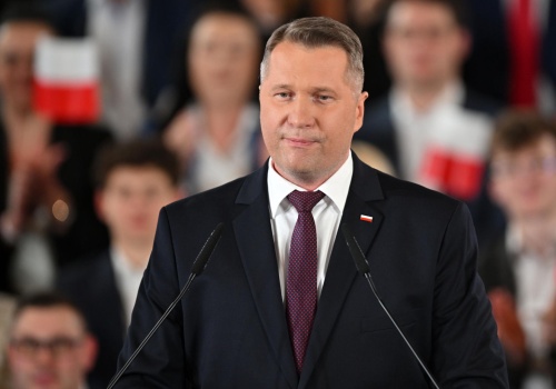 Czarnek wygryzł Morawieckiego i pokieruje rządem. Eksperci są zgodni: Ma przywrócić …