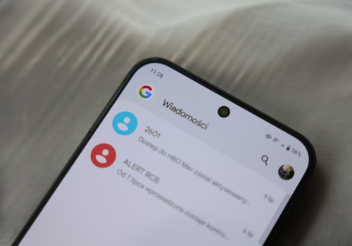 Google naprawia irytującą funkcję w Wiadomościach. Niebawem trafi do użytkowników