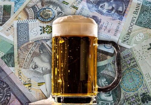 Pół miliarda podatku do zapłaty. Skarbówka uderza w producenta Tyskiego i Żubra