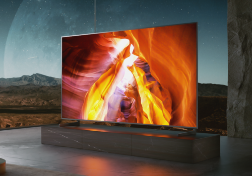 QLED z Google TV w cenie niedrogiego smartfona. Biedronka zaskakuje ceną 55-calowego Smart TV