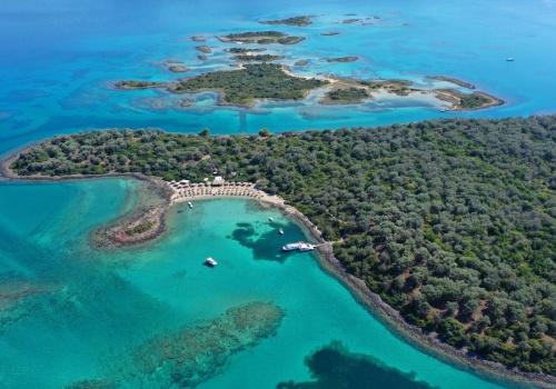 Grecki diament 💎💙 Wyspa Eubea all inclusive za 1229 PLN 🍹 Loty + ⭐⭐⭐⭐ hotel spa z prywatną plażą 🏖️