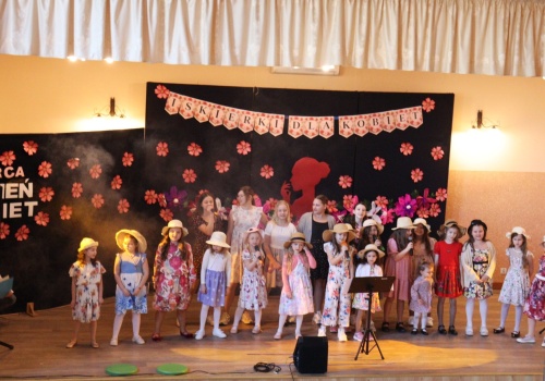 Dzień Kobiet świętowano również w Skomlinie (zdjęcia)