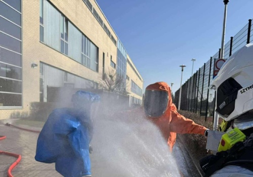 Chmura drażniącego gazu na basenie. 5 osób w szpitalu