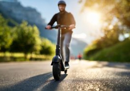 Wiosna na dwóch kółkach. Top 5 hulajnóg elektrycznych