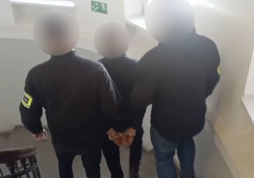 Olsztyn. 29-letni obcokrajowiec ukradł chlebodawcy 300 litrów ON i schował w mieszkaniu