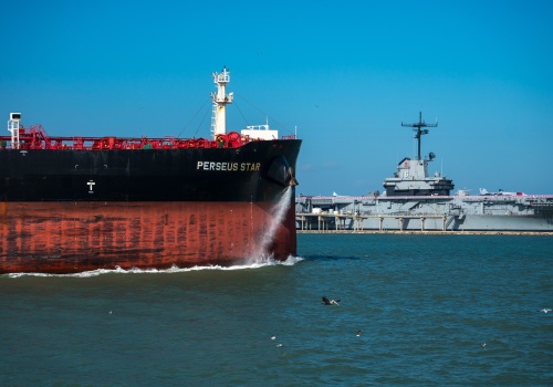 Cena ropy gwałtownie rośnie. G7 szykuje największą interwencję w historii