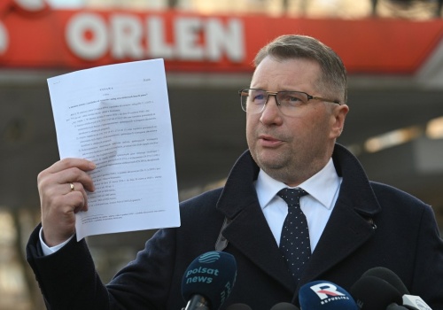 Ekonomiści oceniają pomysł Czarnka dot. VAT. “Nie należy się spieszyć”