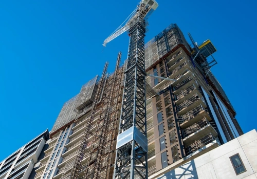 Dopłacasz albo nie dostaniesz kluczy! UOKiK mówi „stop” deweloperskiemu szantażowi.