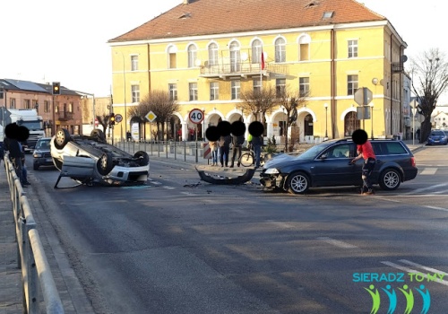 Wypadek w Błaszkach – utrudnienia w centrum miasta