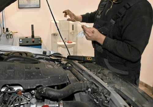 Jedno zdanie w warsztacie podniesie rachunek. Wielu kierowców mówi je bez zastanowienia