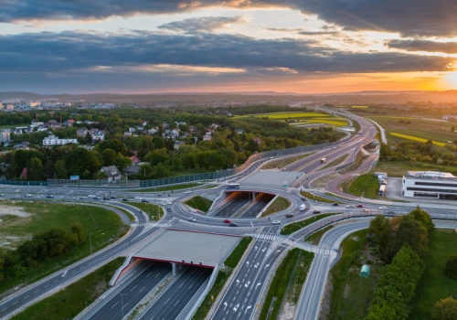 Wiercą już na okrągło. Nowa droga ekspresowa odmieni południe Polski