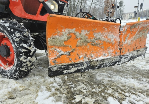 890 tys. zł za miesiąc czy 850 tys. zł za dzień? Ratusz o kosztach odśnieżania dróg: nie ma rozbieżności