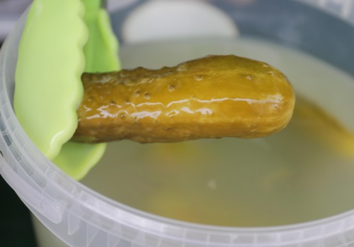 Jedna łyżka dziennie zamiast ogórka kiszonego. Polacy o tym zapomnieli