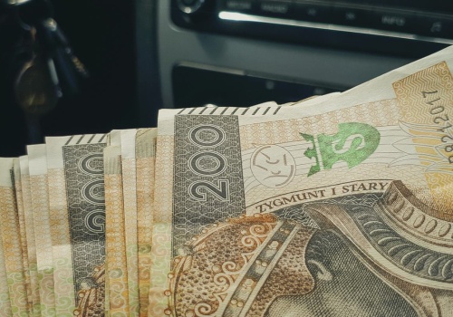 Praca, gdzie nie trzeba studiów ani wielkiego doświadczenia. Pensja do 11 tys. zł brutto