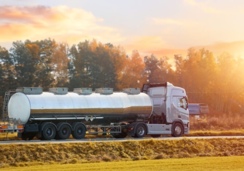 MI: dzień pracy kierowców cystern został wydłużony do 11 godzin