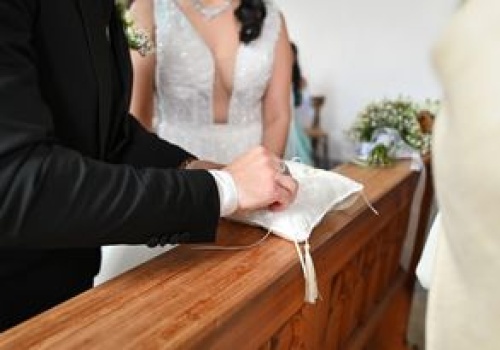 Zetki chcą od żon uległości. 