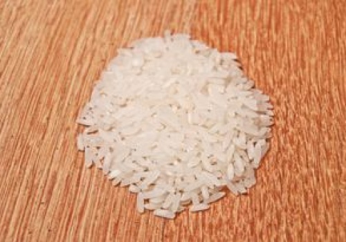 Rozgotowane kontra lekko twardawe. Jak naprawdę najlepiej jeść ryż i kaszę?