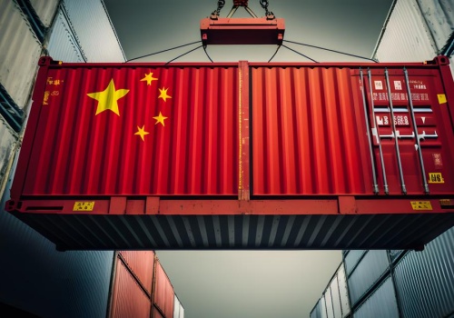 Eksport Chin przyspiesza. Rekordowa nadwyżka handlowa znów na celownikuj