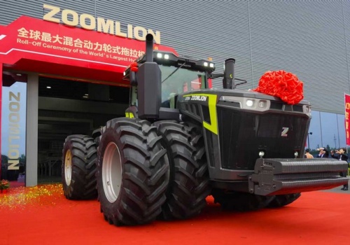 Zoomlion testuje ciągnik o mocy 1200 KM i 4500 Nm. Po co aż tyle koni?