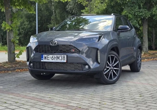 Gratka dla flot w nowej ofercie Toyoty. Kultowy crossover z napędem 4x4 za niecałe 130 tys. zł