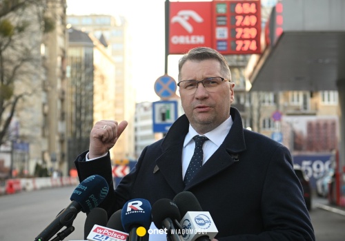 Przemysław Czarnek uderza w rząd. 