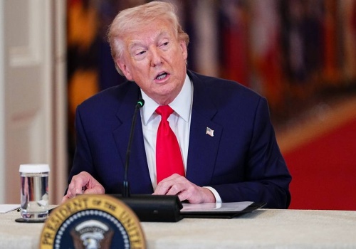 Trump mówił o ataku na szkołę w Iranie. 