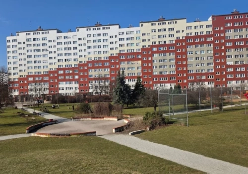 Oświetlenie skweru przy ulicy Neptuna w Legnicy. Ruszył przetarg