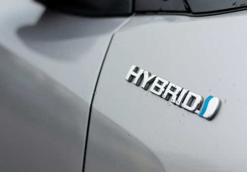 Jest decyzja Ministra Finansów. Samochody z napędem MHEV objęte niższą akcyzą.