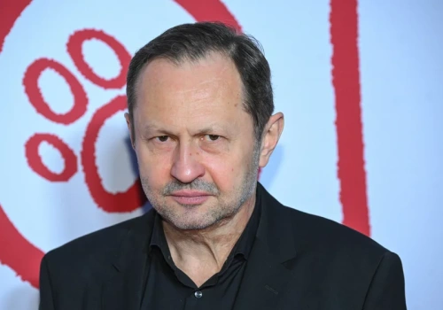 Dziwne żarty o księżach na znanej gali. 