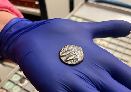 Ktoś zapłacił za bilet starożytną monetą. Prawda wyszła na jaw po latach