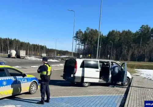 Paliwo skończyło się w najgorszym momencie. Ukradł mercedesa w Niemczech, wpadł pod Olsztynkiem!