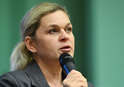 Głośny sondaż o problemach w edukacji. Tak zareagowała szefowa MEN