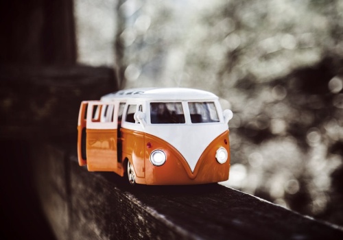 Praca za kierownicą autobusu na Sądecczyźnie. Dlaczego regionalni przewoźnicy odnotowują niedobory chętnych kierowców?