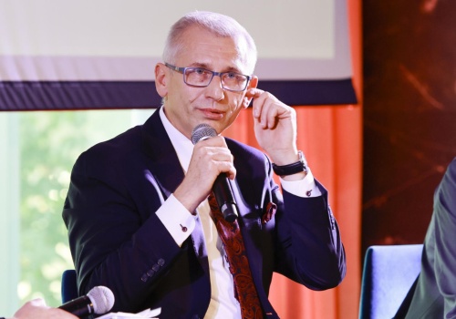 Senator Kwiatkowski grzmi:  Czarnek zrobił z siebie idiotę