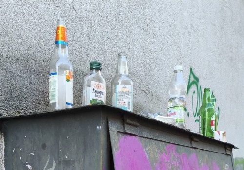 Polacy wściekli na wiosnę. Jeden typ śmieci doprowadza nas do szału