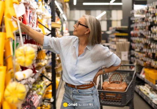 Dlaczego w supermarketach często zmienia się układ produktów? Powód może zaskoczyć