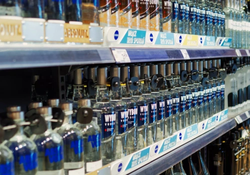 Przyszłość branży alkoholowej? Dobra odpowiedź na potrzeby młodych i rozwój eksportu. Wódka z Polski może podbić Azję?