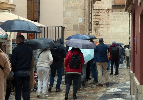 Ważne ostrzeżenia dla turystów lecących do Hiszpanii. Chodzi o pogodę