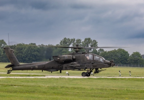 Kosiniak-Kamysz: ósmy Apache już w Polsce